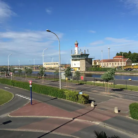Hotel Le Phare Ouistreham Buitenkant foto