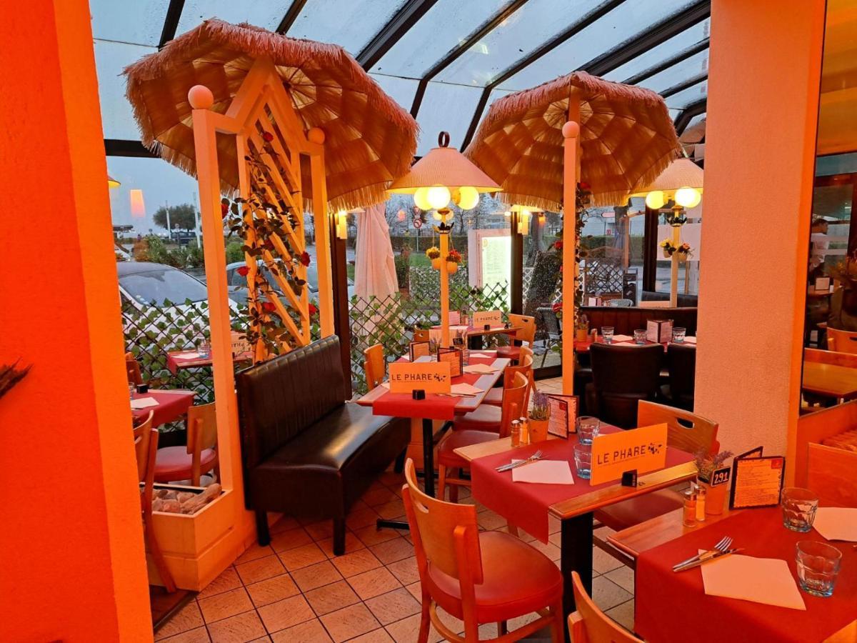Le Phare Hotel Ouistreham