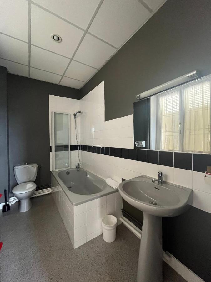 Le Phare Hotel Ouistreham