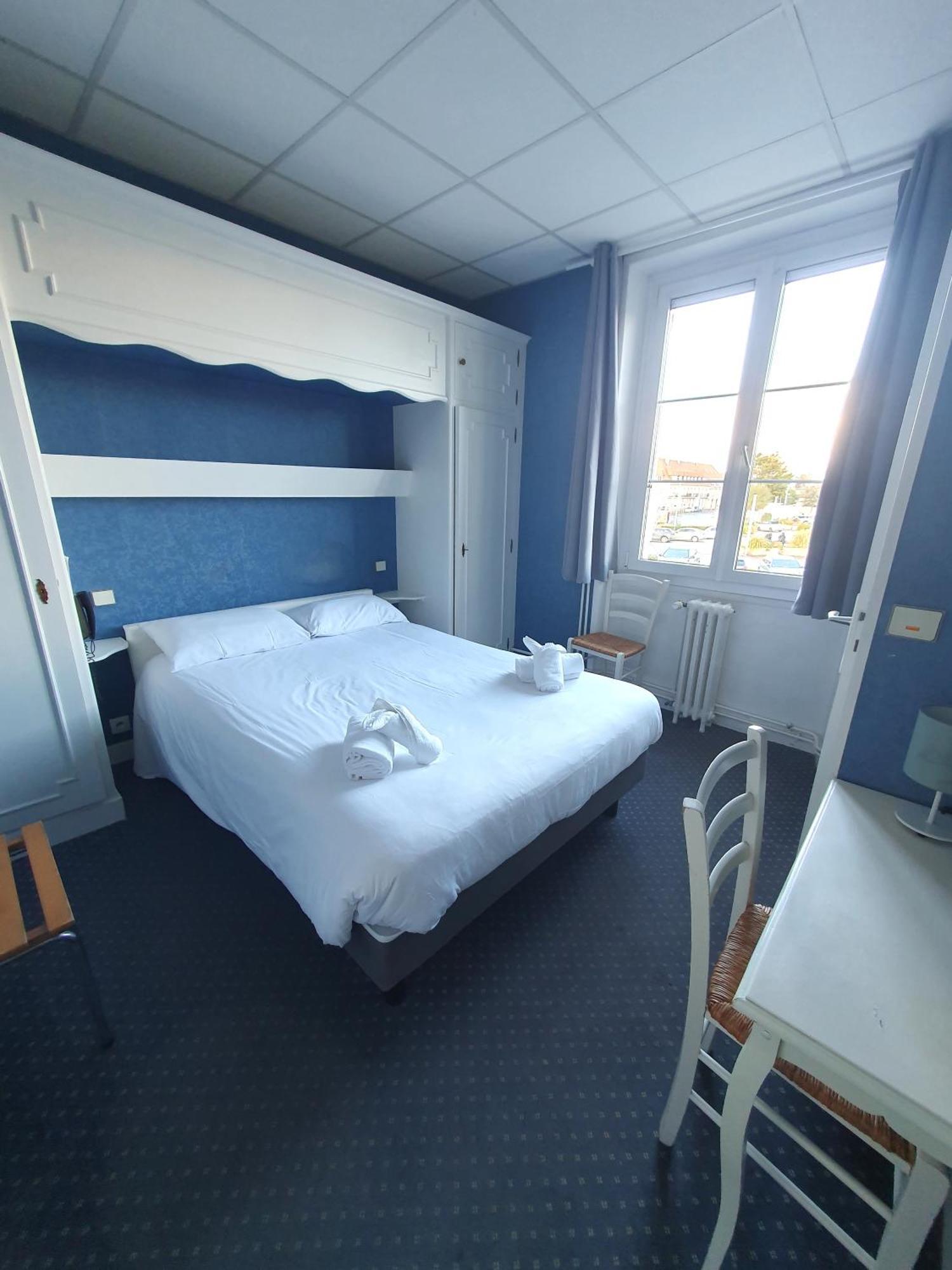 Hotel Le Phare Ouistreham